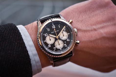 breitling navitimer 8 b01 chronograph movimento|Breitling Navitimer b01 review.